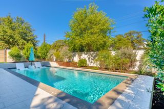 2105 Enfield RD A, Austin, TX 78703