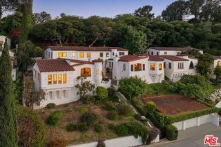 3700 Arbolada Road, Los Angeles, CA 90027