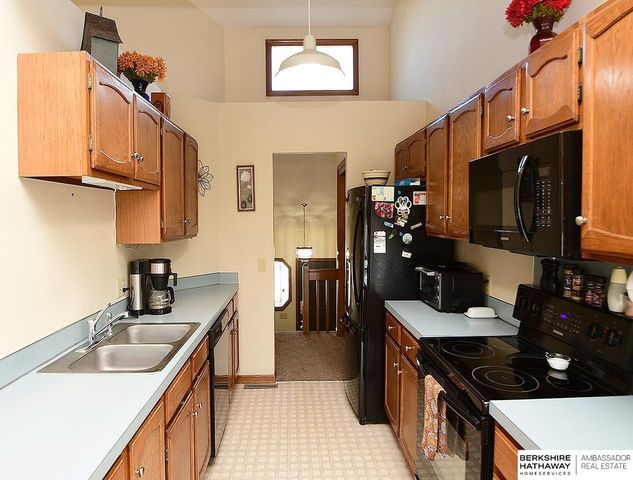 6509 S 108th Avenue, Omaha, NE 68137