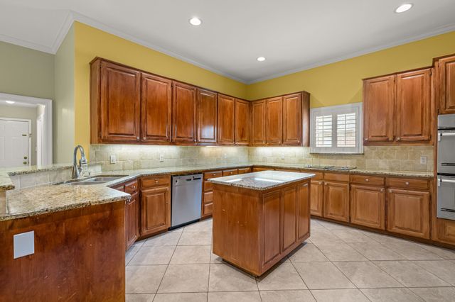 308 Southridge Lakes Parkway, Southlake, TX 76092