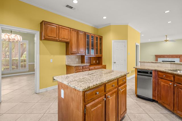 308 Southridge Lakes Parkway, Southlake, TX 76092