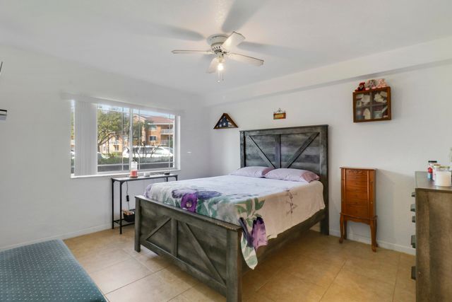 181 SW Palm Dr Apt 103, Port St Lucie, FL 34986