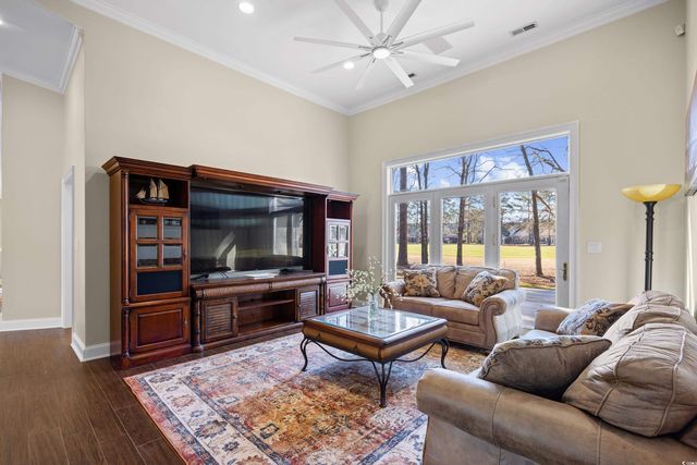 1043 Yellow Jasmine Dr., Longs, SC 29568