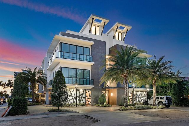 344 Venetian Drive 101, Delray Beach, FL 33483