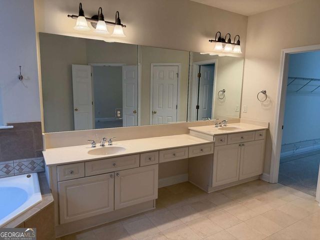 1303 Creekside Place SE, Smyrna, GA 30082