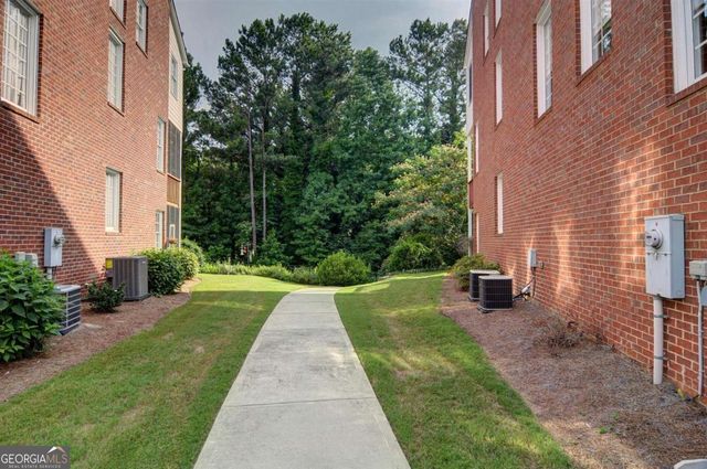 1303 Creekside Place SE, Smyrna, GA 30082