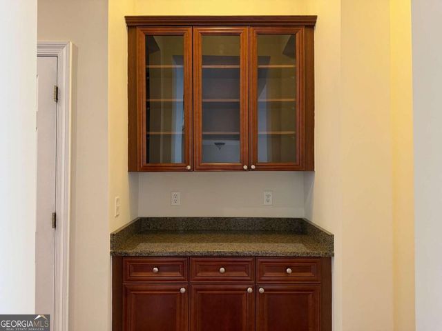 1303 Creekside Place SE, Smyrna, GA 30082