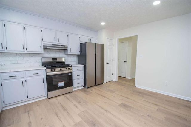 2975 Sandy Circle, Riverdale, GA 30296