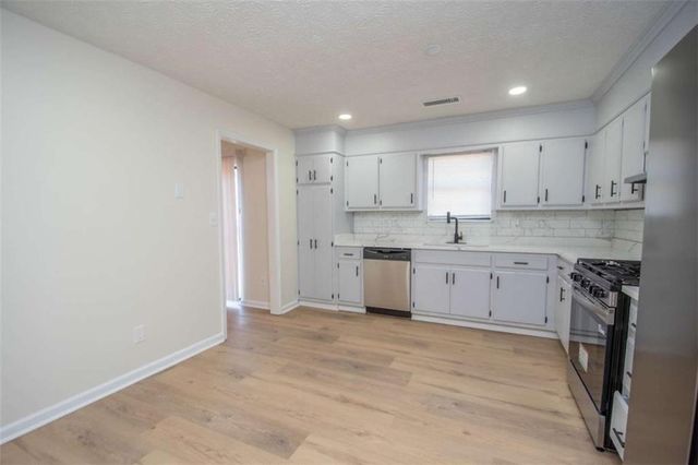 2975 Sandy Circle, Riverdale, GA 30296