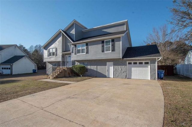 2975 Sandy Circle, Riverdale, GA 30296