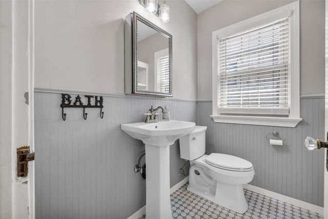 2711 E 14th Street, Tulsa, OK 74104