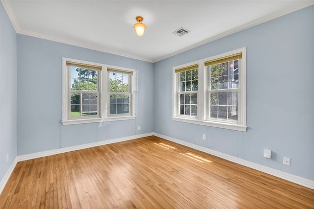 2711 E 14th Street, Tulsa, OK 74104