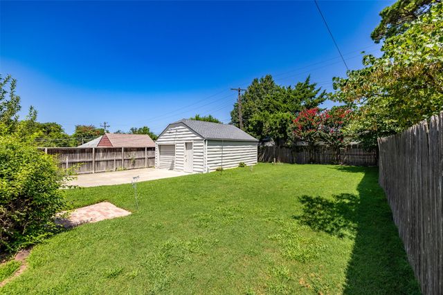 2711 E 14th Street, Tulsa, OK 74104