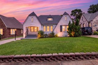 2711 E 14th Street, Tulsa, OK 74104