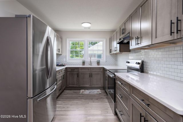 1008 Brynn Marr Road, Jacksonville, NC 28546