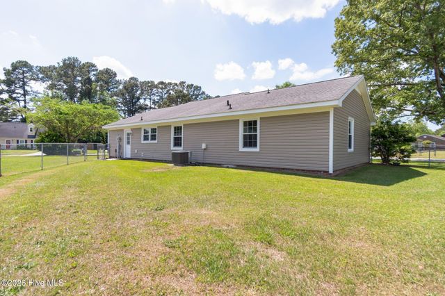 1008 Brynn Marr Road, Jacksonville, NC 28546