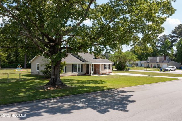 1008 Brynn Marr Road, Jacksonville, NC 28546