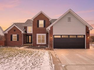 36580 N Pointe Drive, New Baltimore City, MI 48047