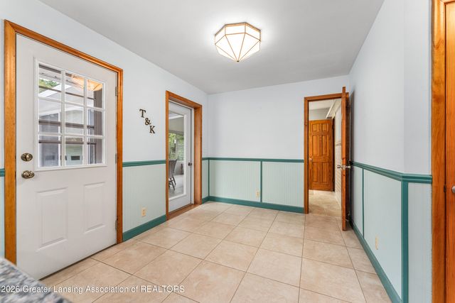 2625 Lasalle Gardens, Lansing, MI 48912