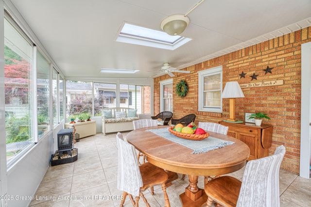2625 Lasalle Gardens, Lansing, MI 48912