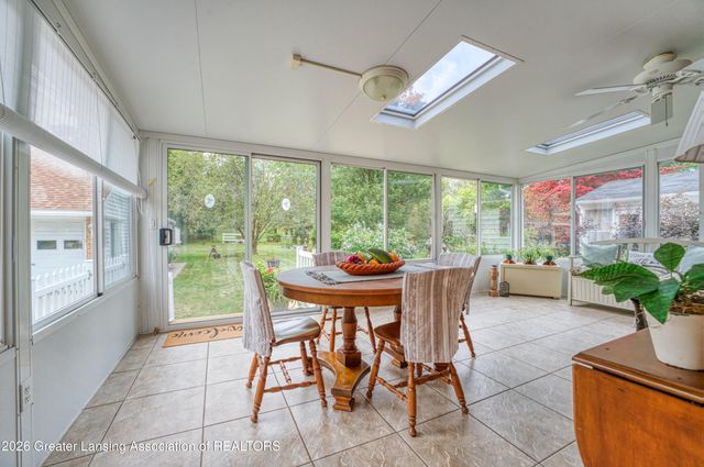 2625 Lasalle Gardens, Lansing, MI 48912