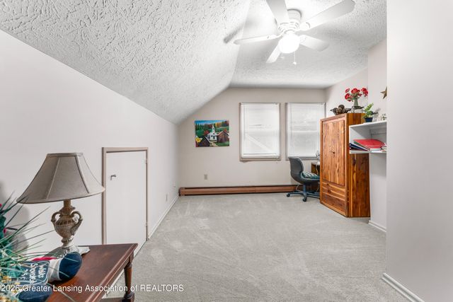 2625 Lasalle Gardens, Lansing, MI 48912