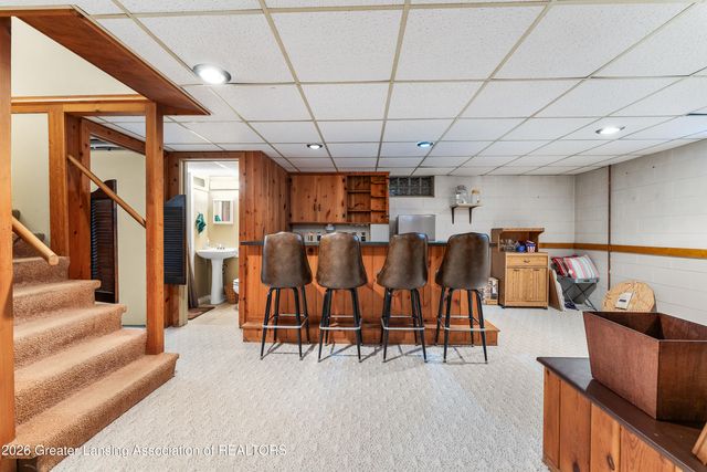 2625 Lasalle Gardens, Lansing, MI 48912