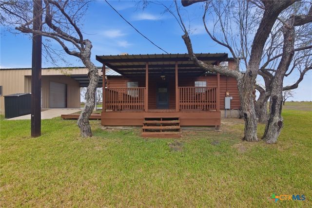 1967 Fleming Prairie Road, Victoria, TX 77905