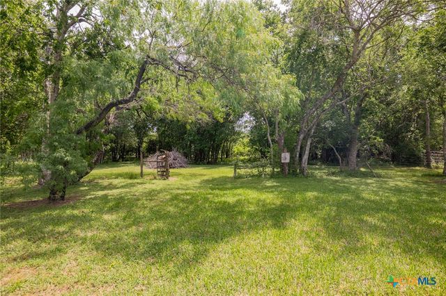 1967 Fleming Prairie Road, Victoria, TX 77905
