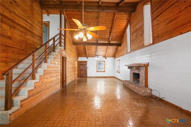 1967 Fleming Prairie Road, Victoria, TX 77905