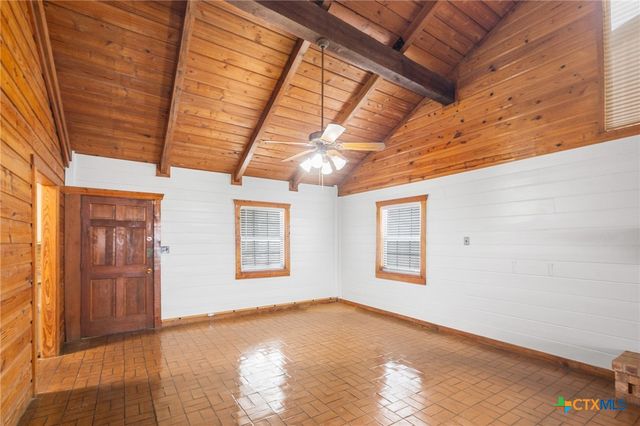 1967 Fleming Prairie Road, Victoria, TX 77905