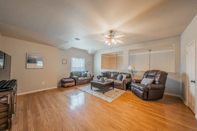 5517 Seabury Drive, Fort Worth, TX 76137