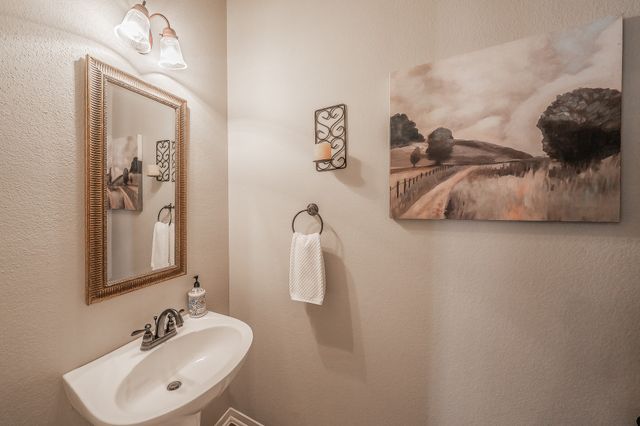 5517 Seabury Drive, Fort Worth, TX 76137