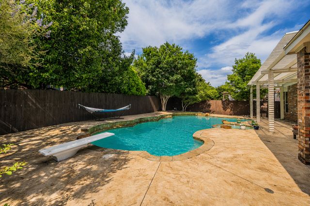 5517 Seabury Drive, Fort Worth, TX 76137