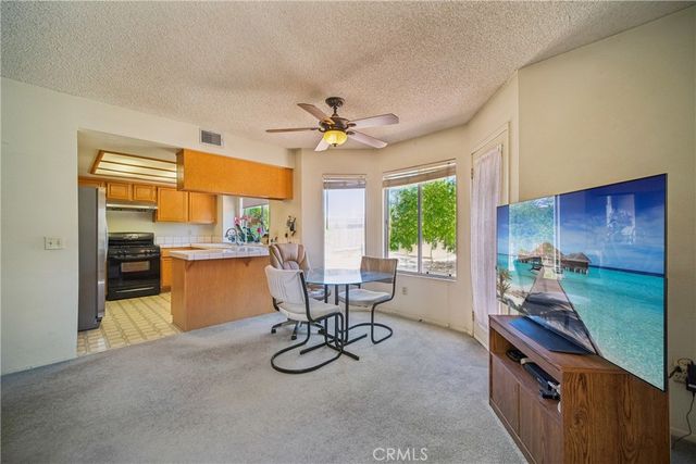 2633 E Avenue Q15, Palmdale, CA 93550