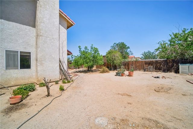 2633 E Avenue Q15, Palmdale, CA 93550