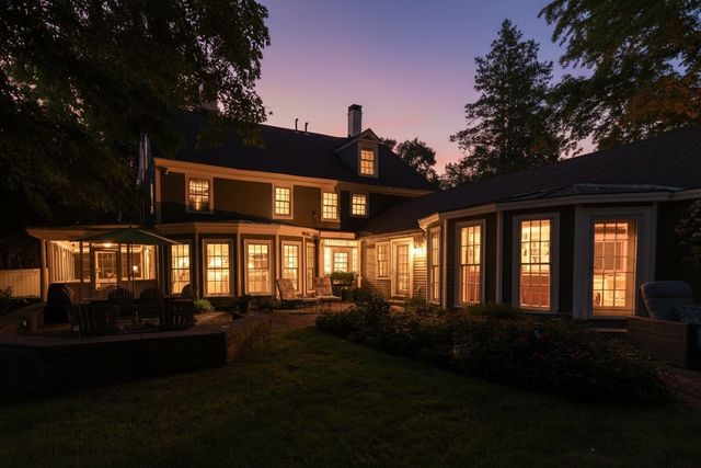 44 Andover St, North Andover, MA 01845