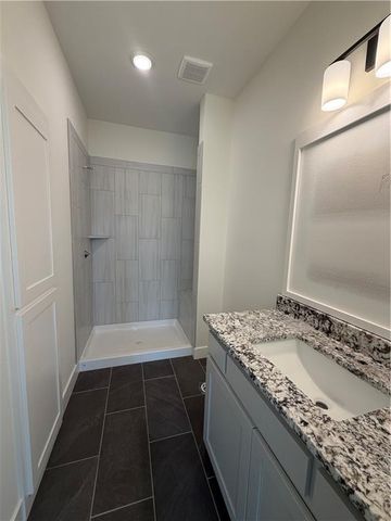 13755 NW 70th Street, Parkville, MO 64152