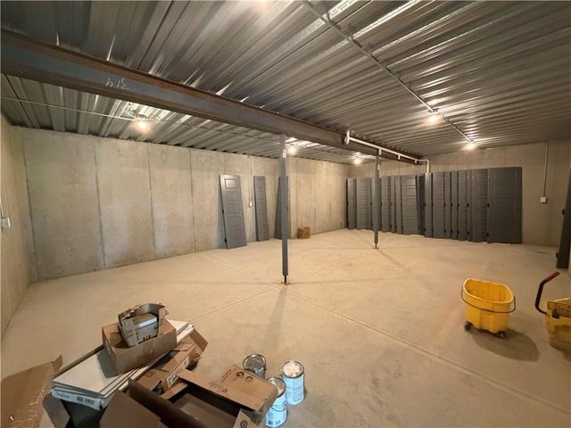 13755 NW 70th Street, Parkville, MO 64152