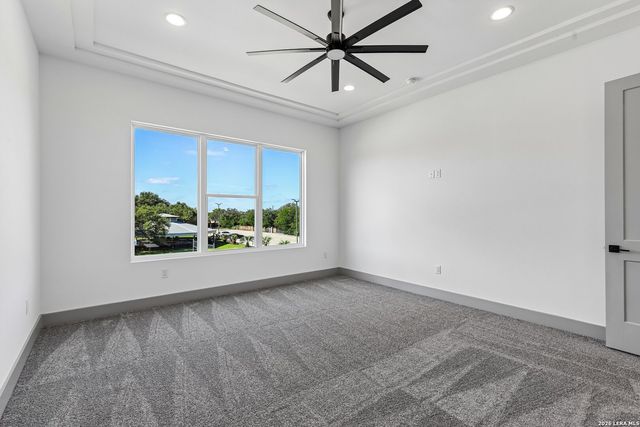 5226 BREEZE WAY, San Antonio, TX 78249