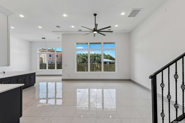 5226 BREEZE WAY, San Antonio, TX 78249