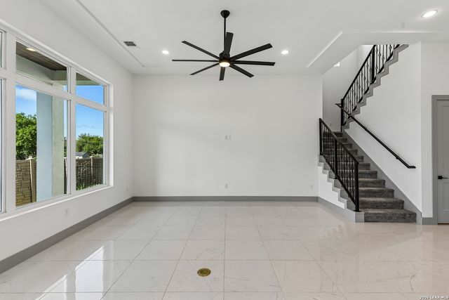 5226 BREEZE WAY, San Antonio, TX 78249