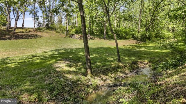 111 GARFIELD RD, Mohrsville, PA 19541