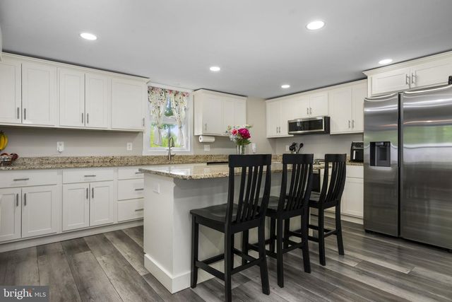 111 GARFIELD RD, Mohrsville, PA 19541