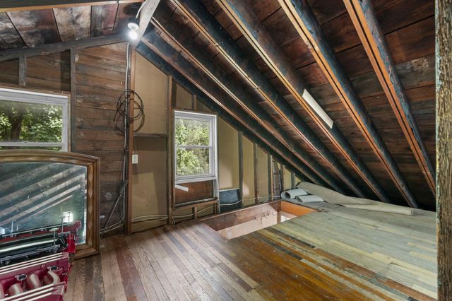 111 GARFIELD RD, Mohrsville, PA 19541