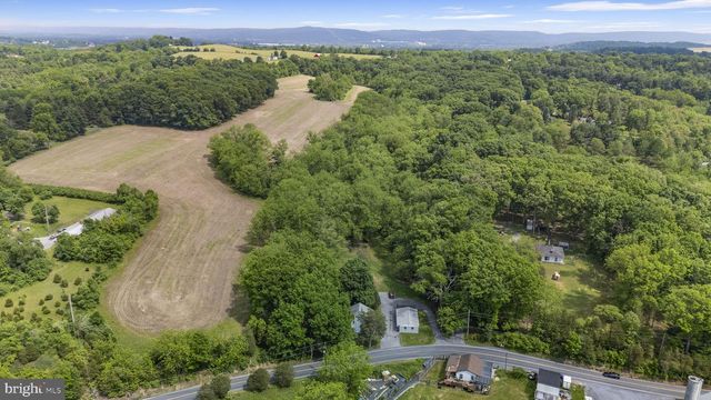 111 GARFIELD RD, Mohrsville, PA 19541