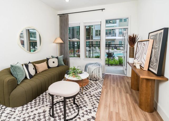 641 W Crosstimbers Street 1-361, Houston, TX 77018