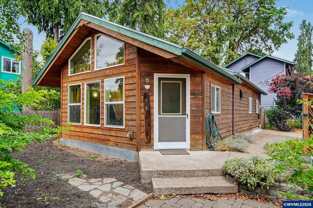 3204 NW Grant Av, Corvallis, OR 97330