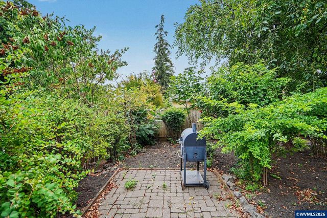 3204 NW Grant Av, Corvallis, OR 97330