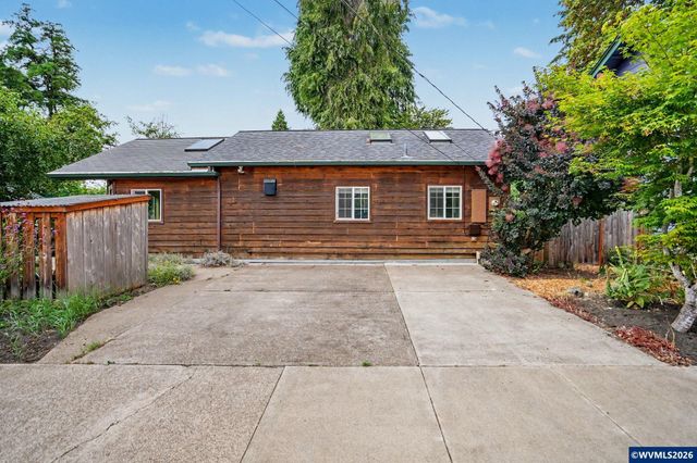 3204 NW Grant Av, Corvallis, OR 97330